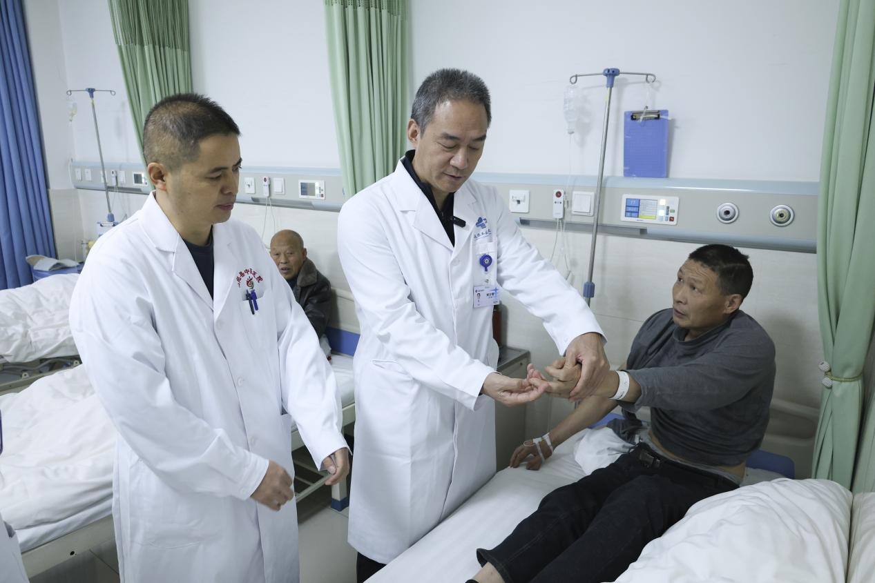 1764745546972122.png 图片2.png